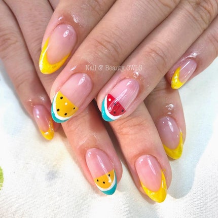#カラフルネイル,#ワンカラーネイル,#フレンチネイル,#個性的ネイル,#個性派ネイル,#シンプルネイル,#スイカネイルのネイルデザイン