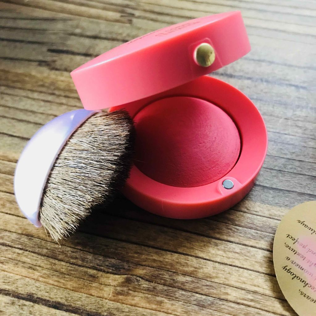 BOURJOIS クリーム ブラッシュのクチコミ「ミニサイズですが、ブルジョア ブラッシュ！
見た目が可愛すぎて思わず買ってしまったのですが…
.....」（2枚目）