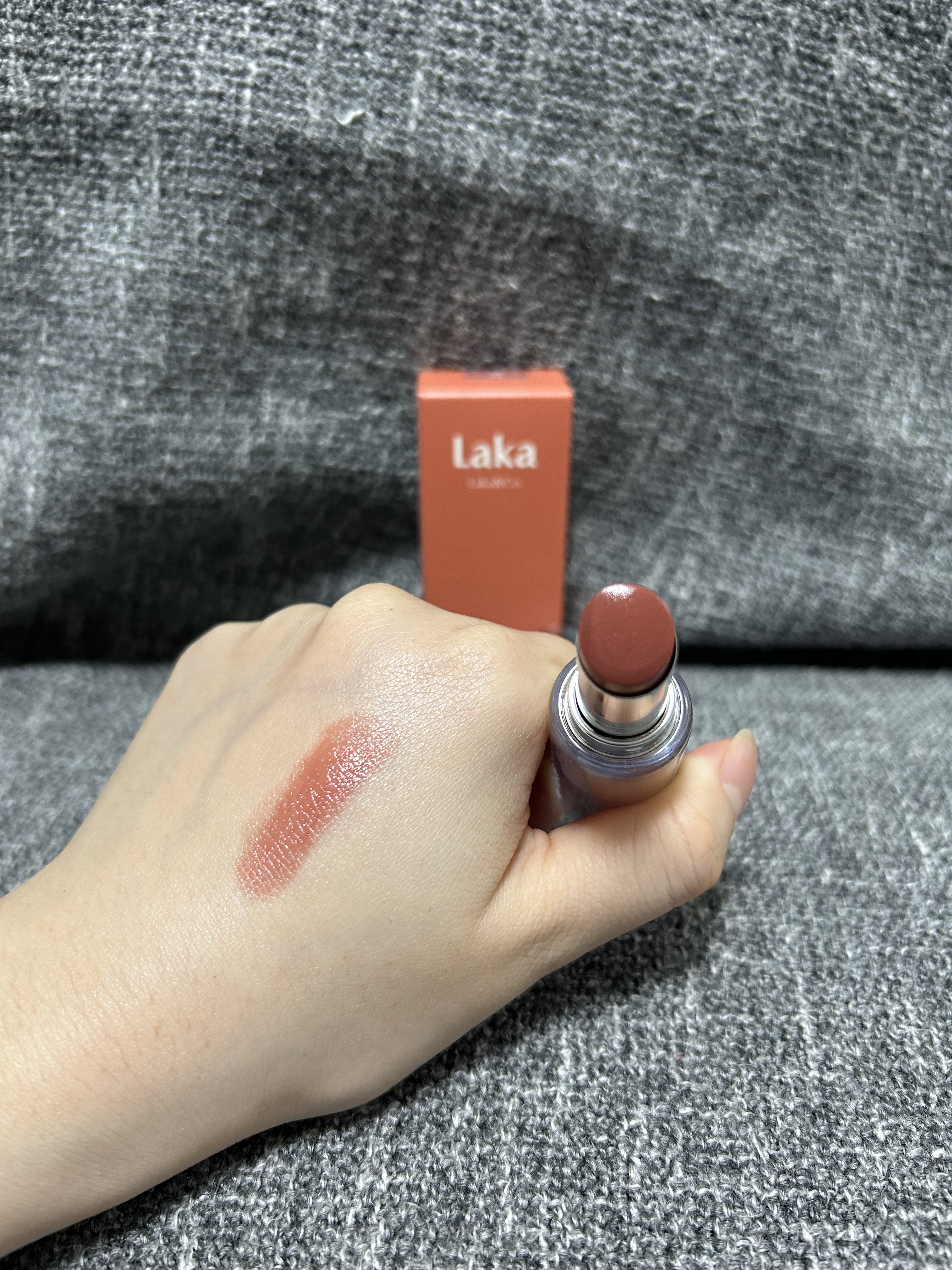 ボンディンググロウリップスティック/Laka/口紅を使ったクチコミ（2枚目）