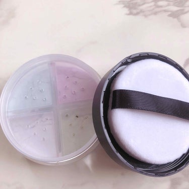 UR GLAM LUXE　4 COLORS FACE POWDER/U R GLAM/ルースパウダーを使ったクチコミ（2枚目）