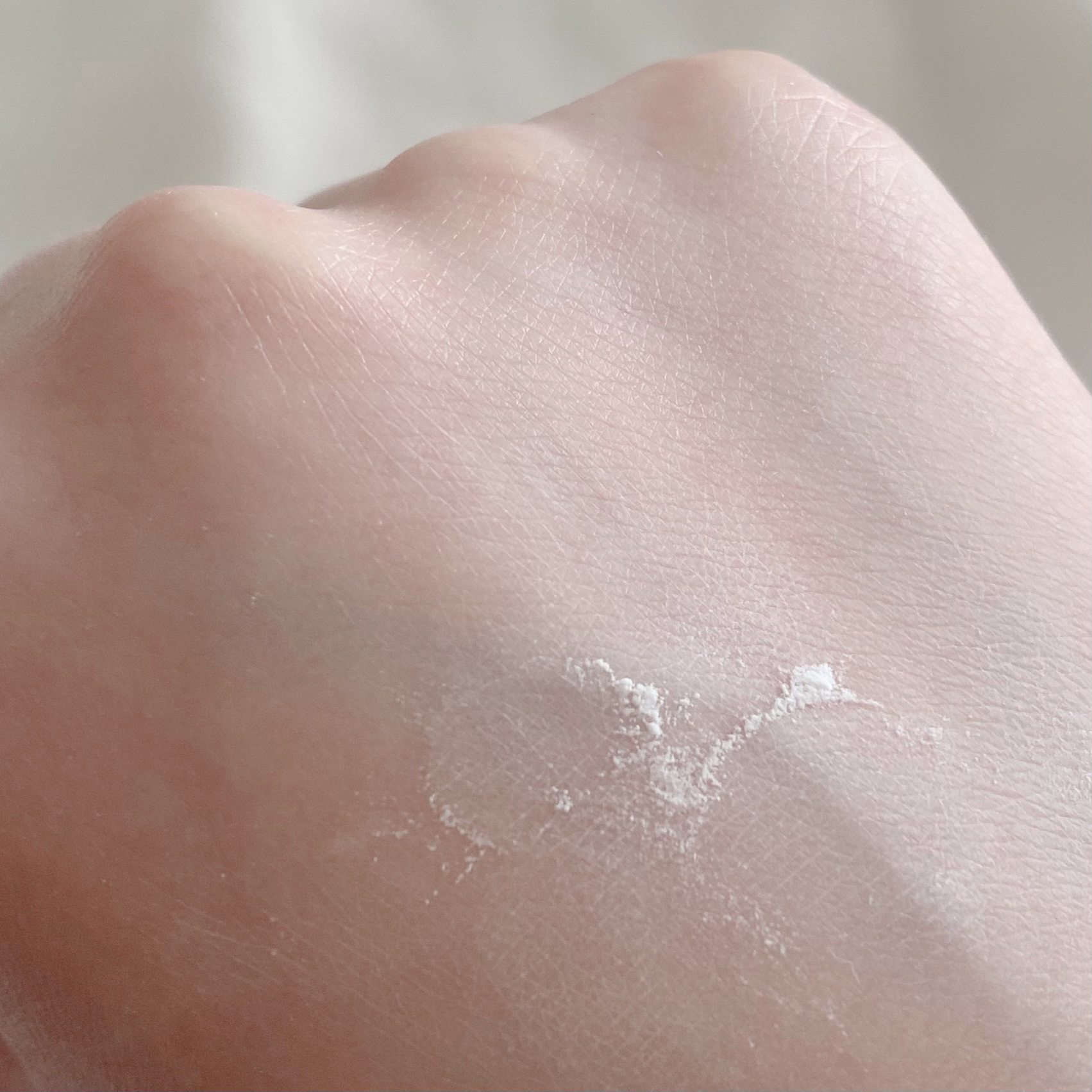 CICA ノーセバム マイルドパウダー/VT/ルースパウダーを使ったクチコミ（3枚目）