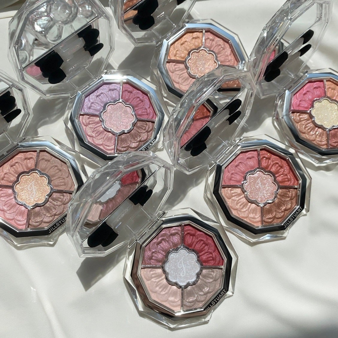 ジルスチュアート ブルームクチュール アイズ ジュエルドブーケ/JILL STUART/アイシャドウパレットを使ったクチコミ(7枚目)