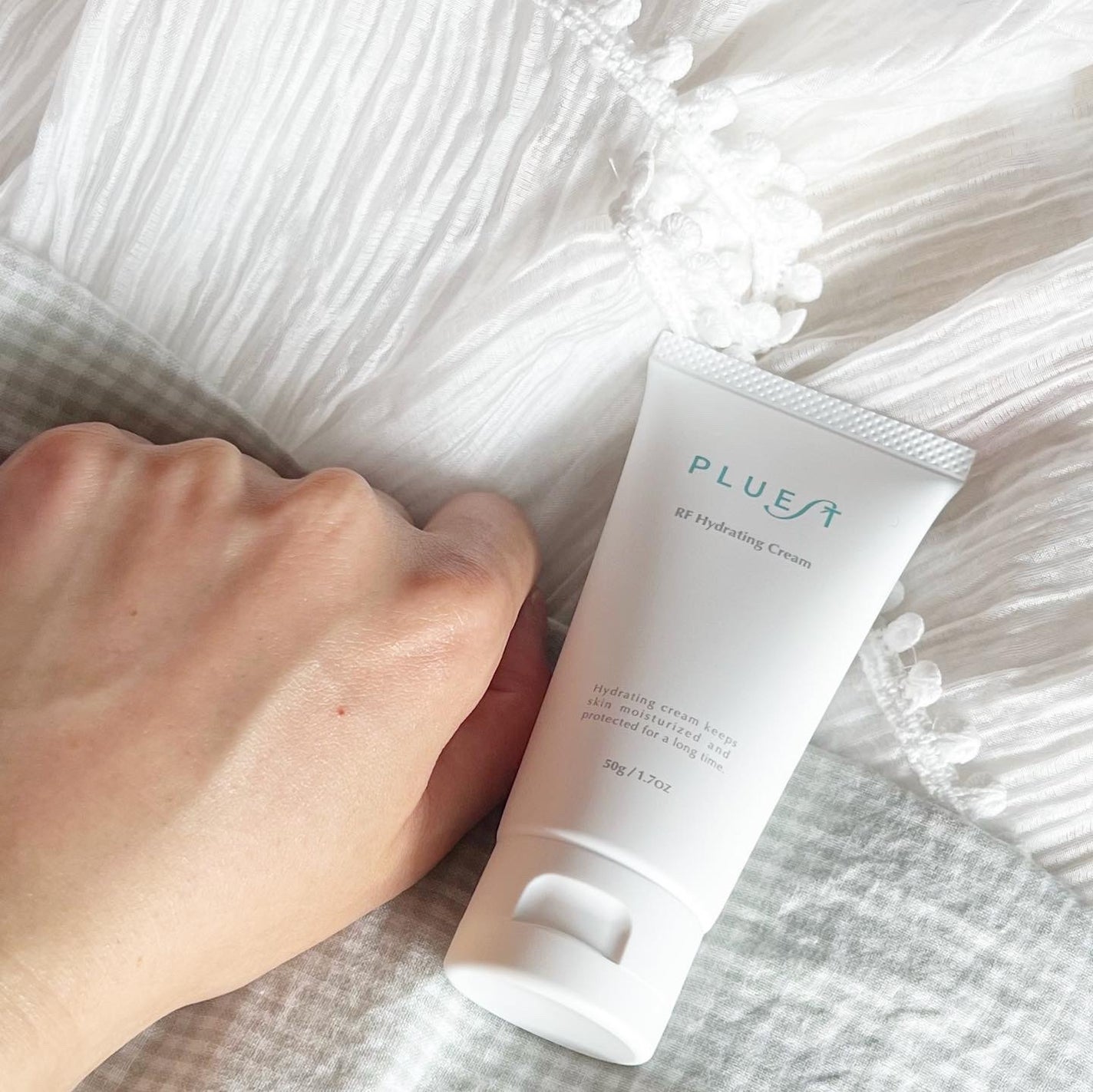 RF ハイドレーティングクリーム/PLUEST/フェイスクリームを使ったクチコミ(3枚目)