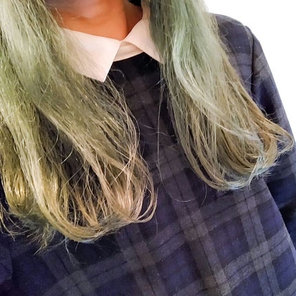 スタイリングオイル<タイト&ウェット>/COHARU/ヘアオイルを使ったクチコミ(4枚目)