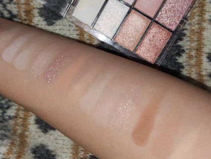 ソフトブラーリングアイパレット/wakemake/アイシャドウパレットを使ったクチコミ(4枚目)