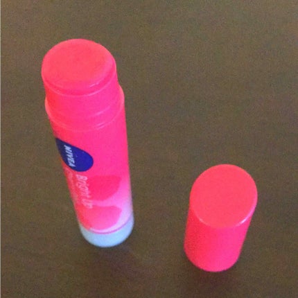 モイストピュアカラーリップ/ニベア/リップクリームを使ったクチコミ(2枚目)