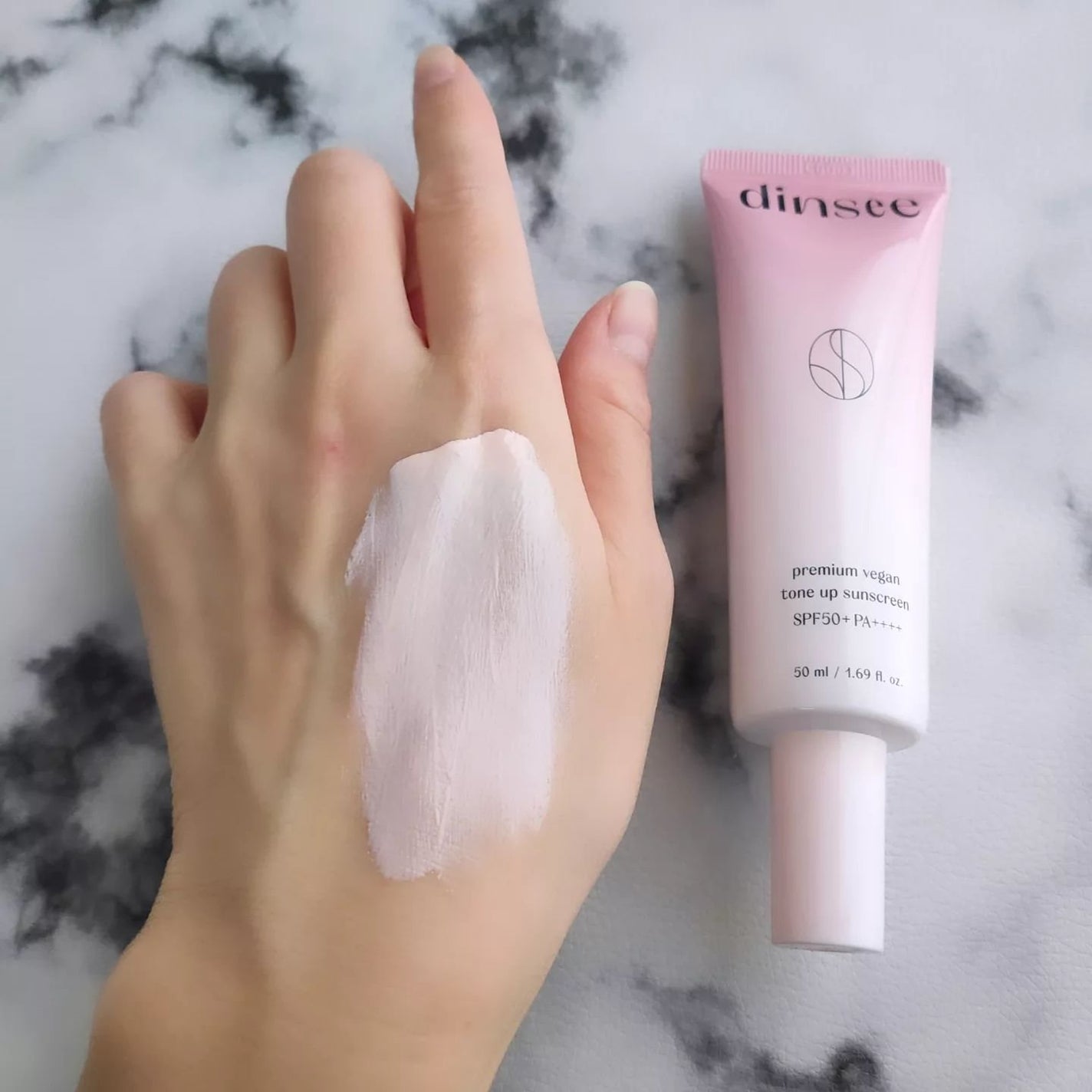 プレミ アムビーガン トーンアップ日焼け止め SPF50+PA++++/dinsee/日焼け止めミルクを使ったクチコミ(5枚目)