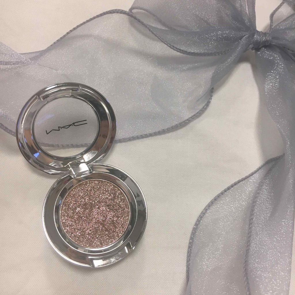 シャイニー プリティ シャドウ ピー フォー ピンク/M・A・C/単色アイシャドウを使ったクチコミ（2枚目）