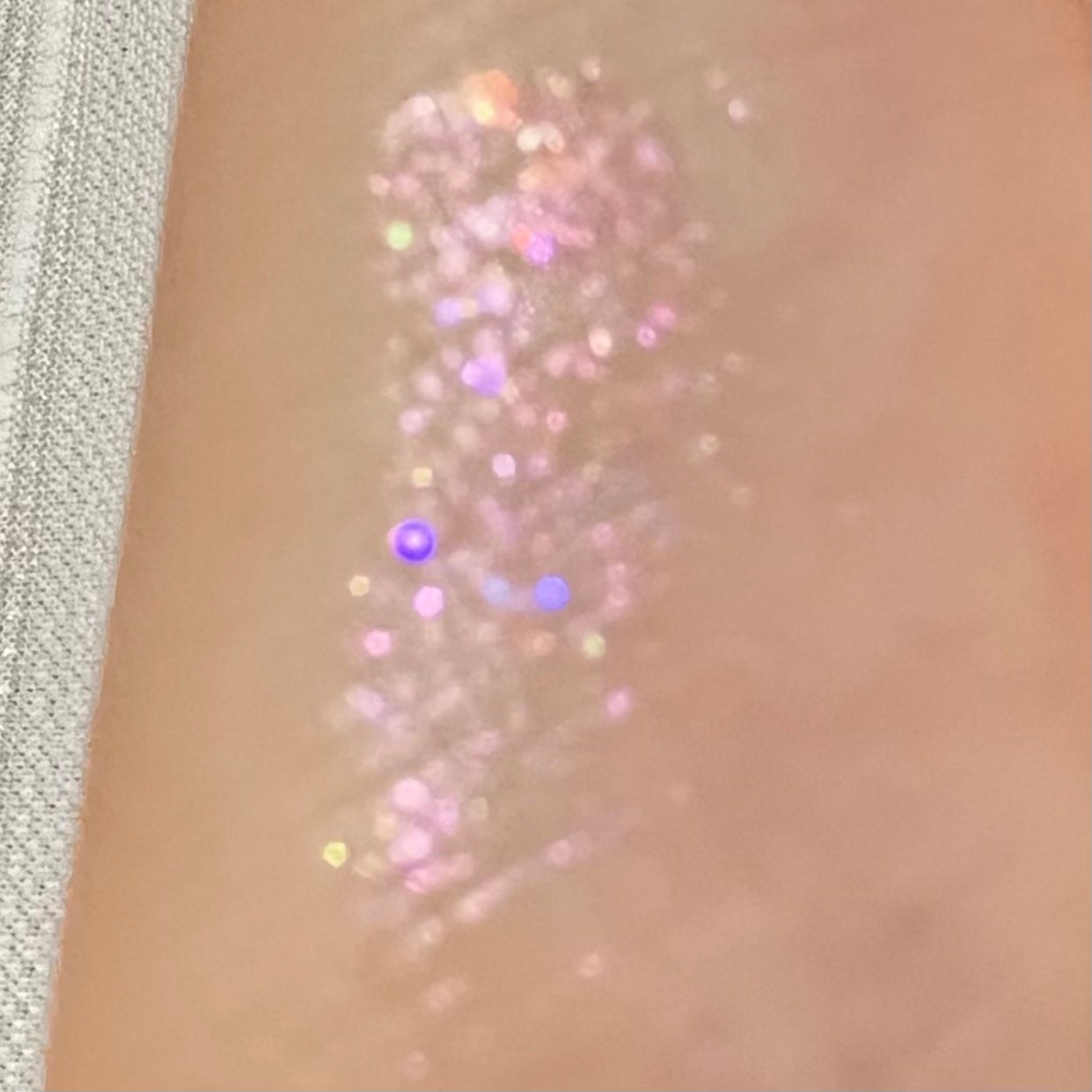 ダイヤモンドシリーズ 星空リキッドアイシャドウ/ZEESEA/リキッドアイシャドウを使ったクチコミ(2枚目)