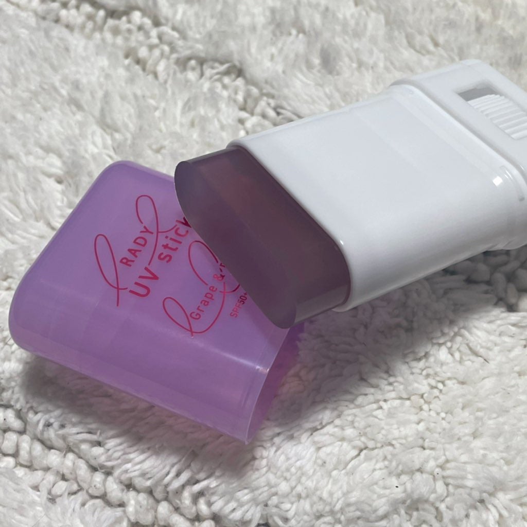 クリアUVスティック 巨峰ベリー /STラディー/日焼け止めスティックを使ったクチコミ(2枚目)