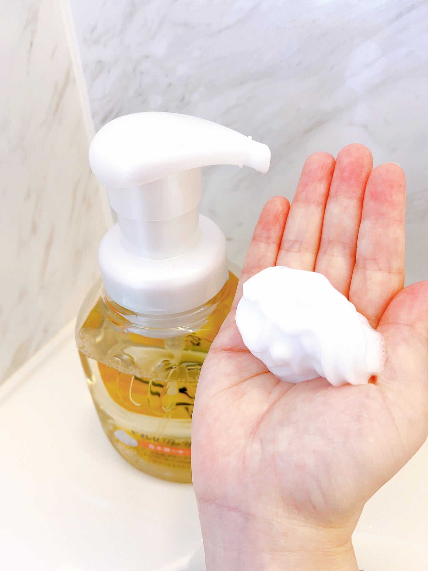 ビオレuザ ボディ 泡タイプ ボディウォッシュ 金木犀の香り/ビオレu/ボディソープを使ったクチコミ(3枚目)