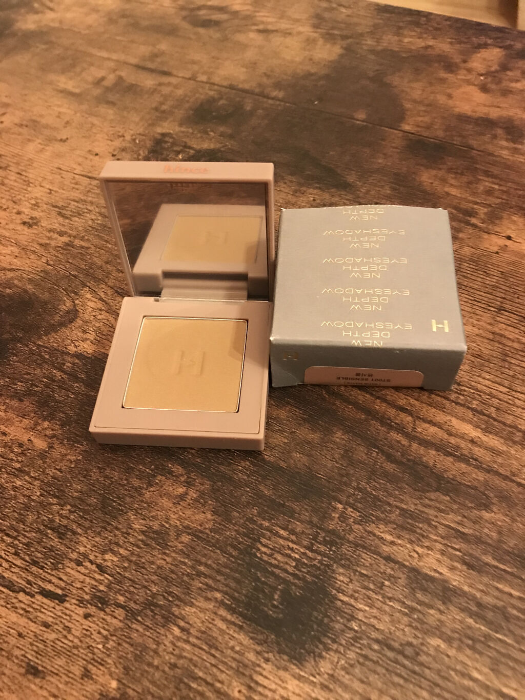 ニューデップスアイシャドウ/hince/単色アイシャドウを使ったクチコミ（1枚目）