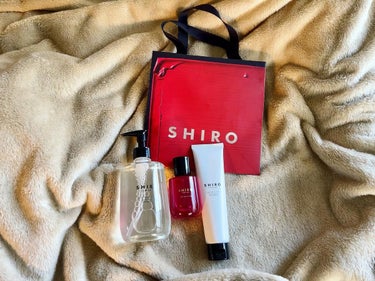 SHIRO JOY WITH YOU オードパルファンのクチコミ「私の大好きな、SHIROから、クリスマスコフレが発売。


すごく良かったので、投稿します。
.....」（1枚目）