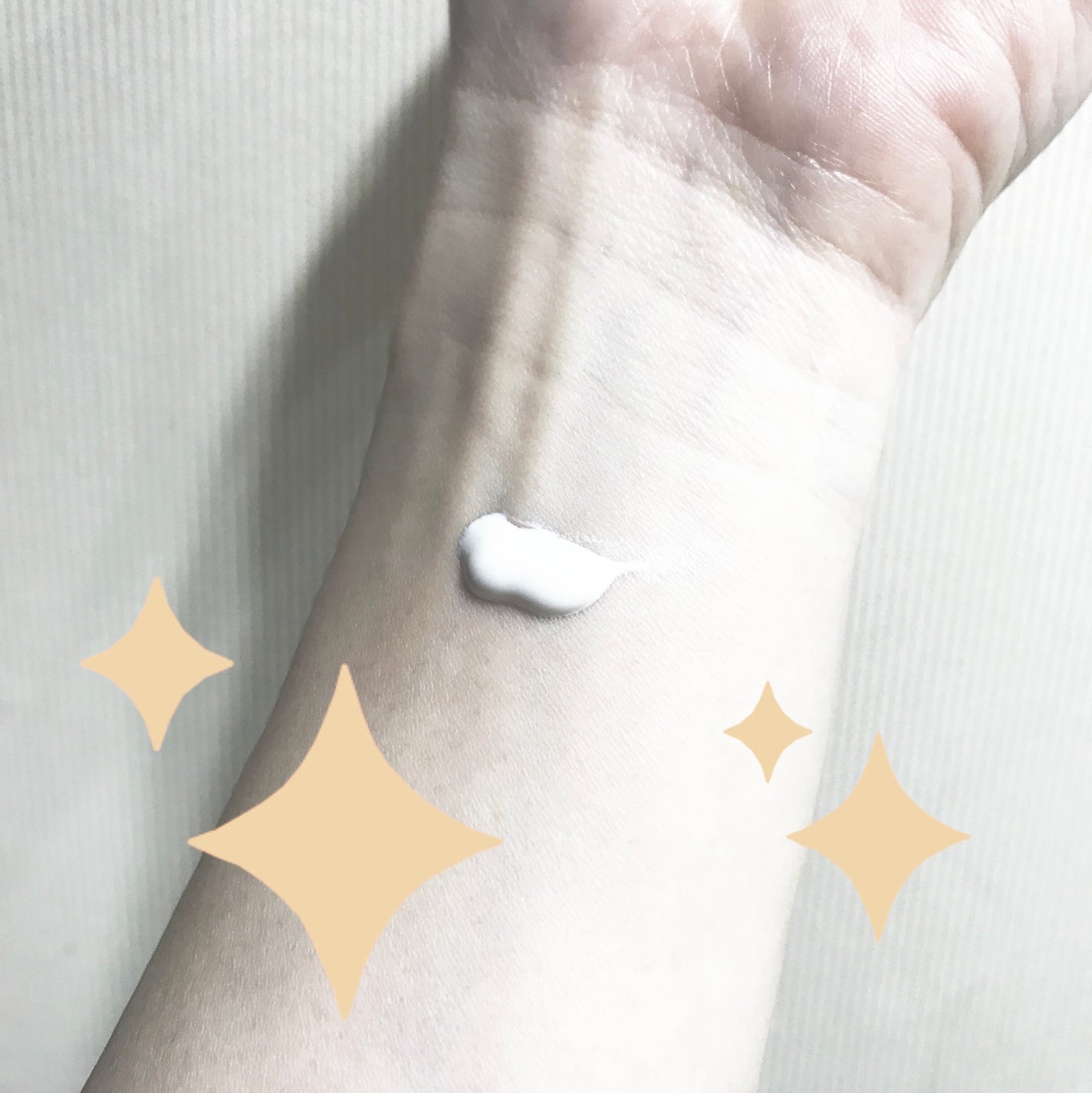 グリーンタンジェリンビタCダークスポットトーンアップクリーム/goodal/化粧下地を使ったクチコミ(2枚目)