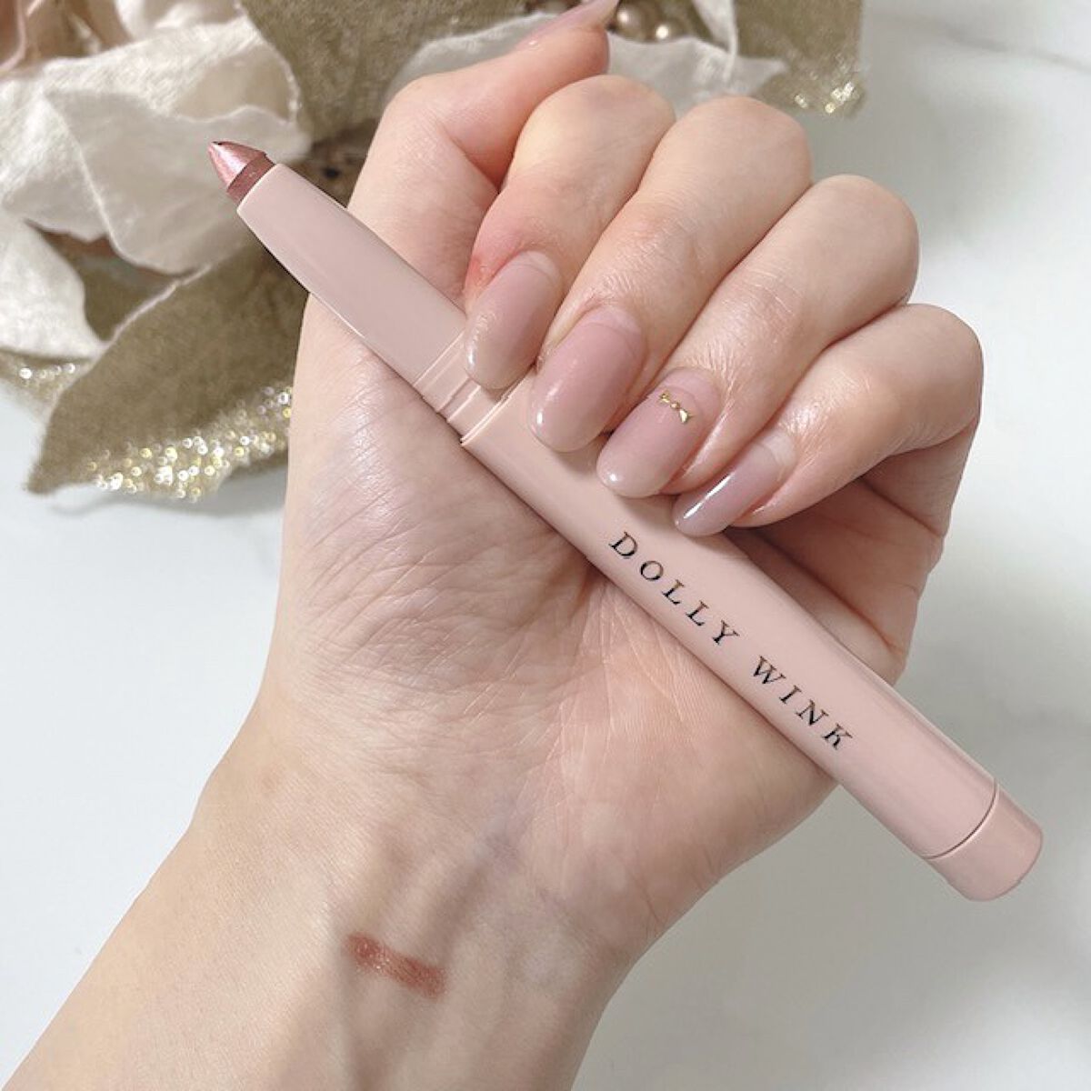 スティックラメシャドウ/ドーリーウインク/スティックアイシャドウを使ったクチコミ（2枚目）