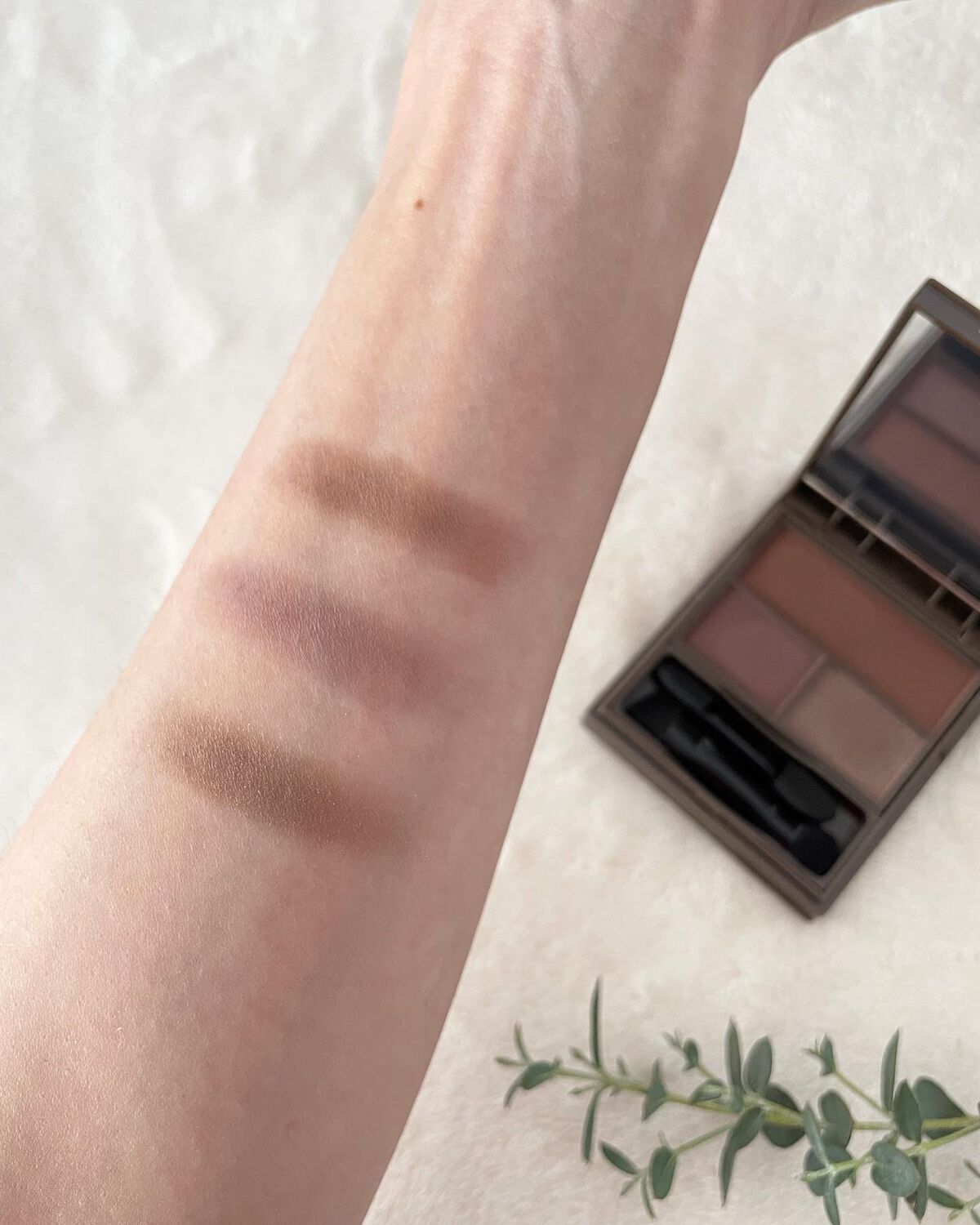 平行眉ブラシ　熊野筆/WHOMEE/メイクブラシを使ったクチコミ（3枚目）