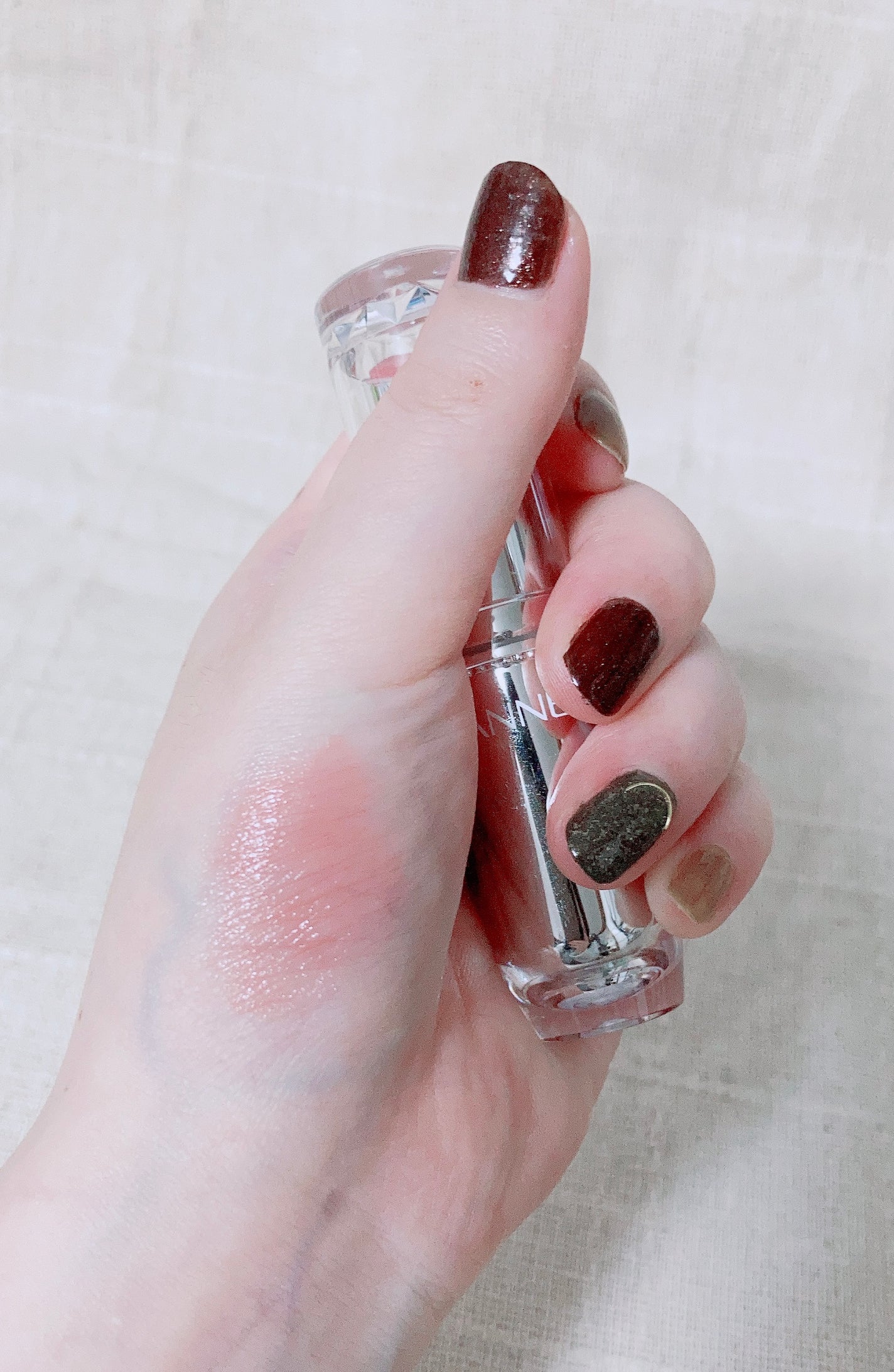 ラスティンググロスリップ/CEZANNE/口紅を使ったクチコミ(4枚目)