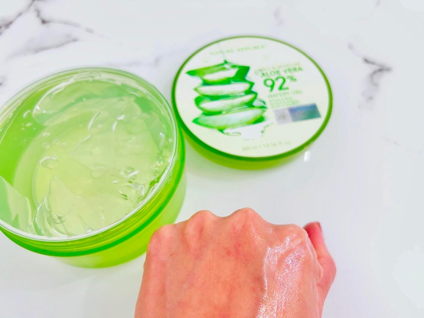 マイルド&モイスチャーアロエジェル/ネイチャーリパブリック/ボディローションを使ったクチコミ(4枚目)