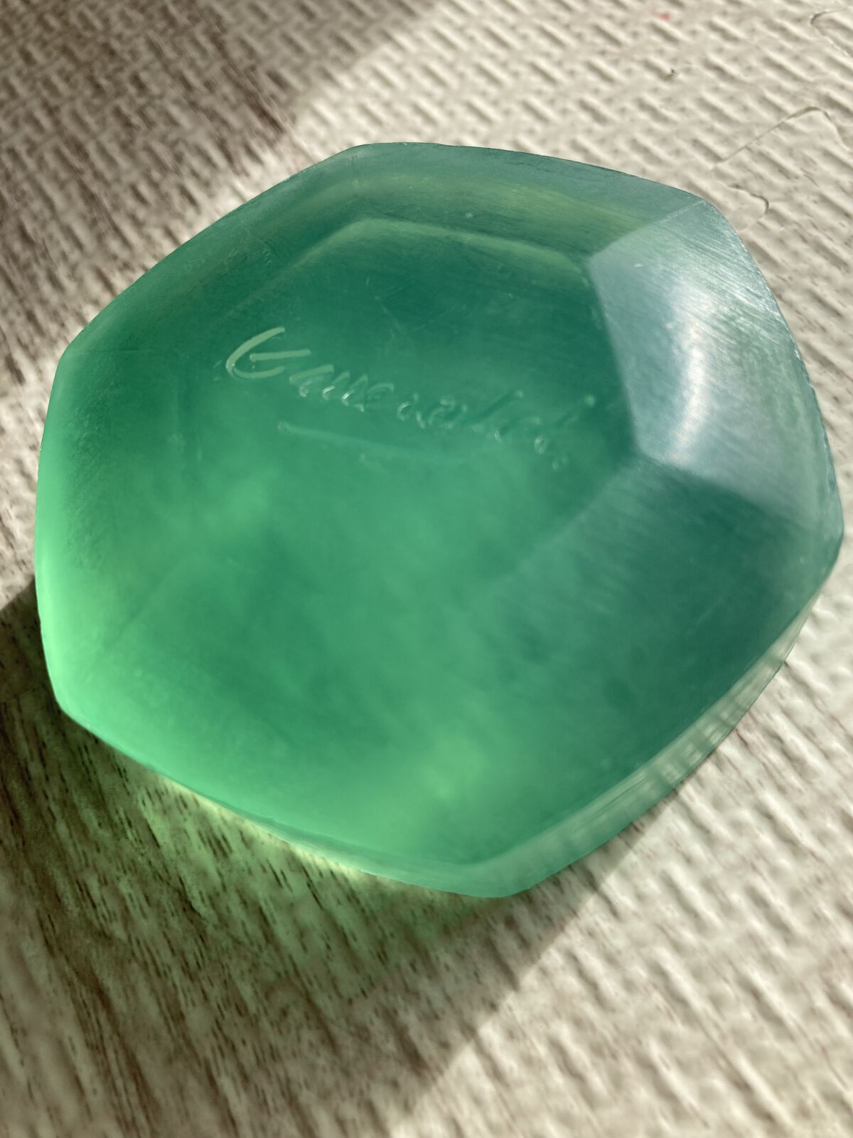 ホネケーキ(エメラルド)NA/SHISEIDO/洗顔石鹸を使ったクチコミ（2枚目）