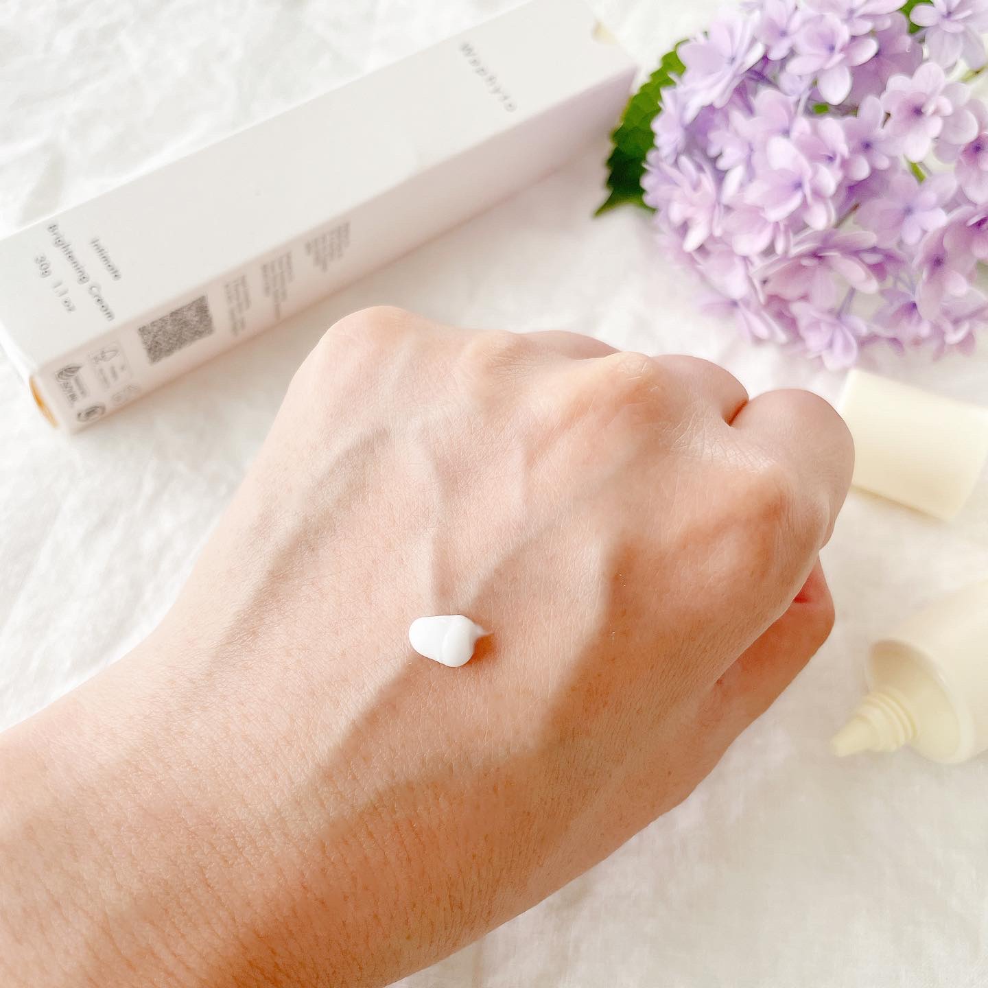 インティメイト ブライトニングクリーム/Waphyto/デリケートゾーンケアを使ったクチコミ（2枚目）