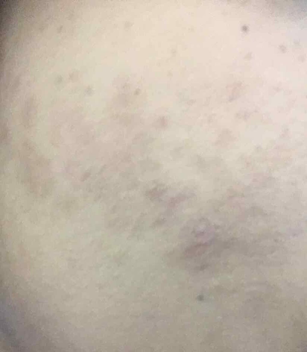 すっぴんパウダー B サクラスウィートソローの香り 2022/クラブ/プレストパウダーを使ったクチコミ(4枚目)