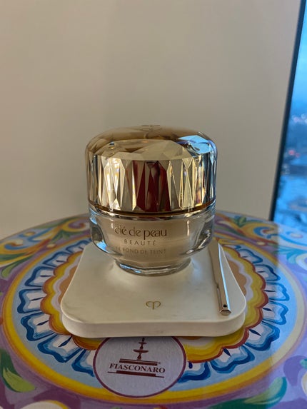 ル・フォンドゥタンn/クレ・ド・ポー ボーテ/クリーム・エマルジョンファンデーションを使ったクチコミ(1枚目)