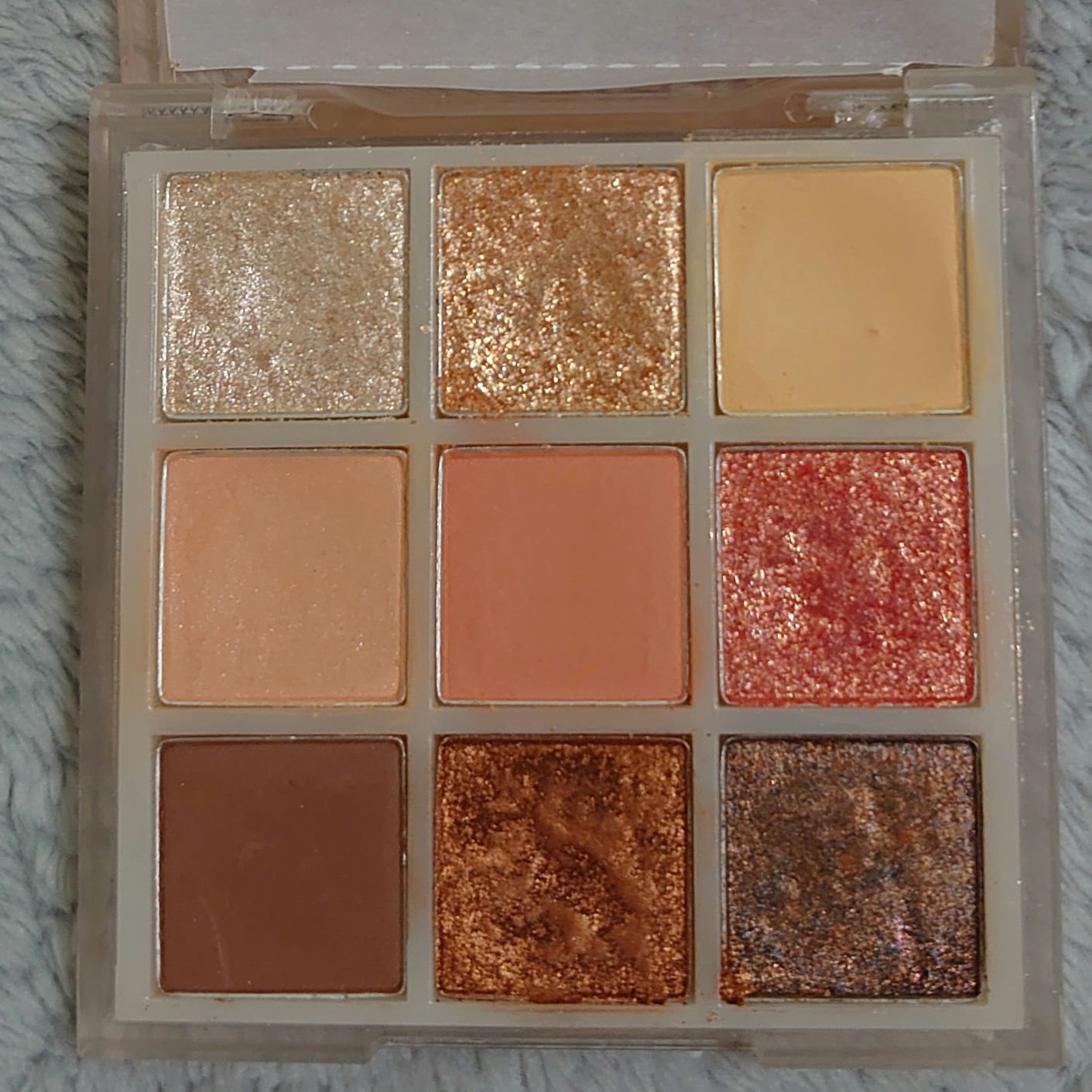 ムジークタイガープレイカラーアイズ 01/ETUDE/アイシャドウパレットを使ったクチコミ（3枚目）