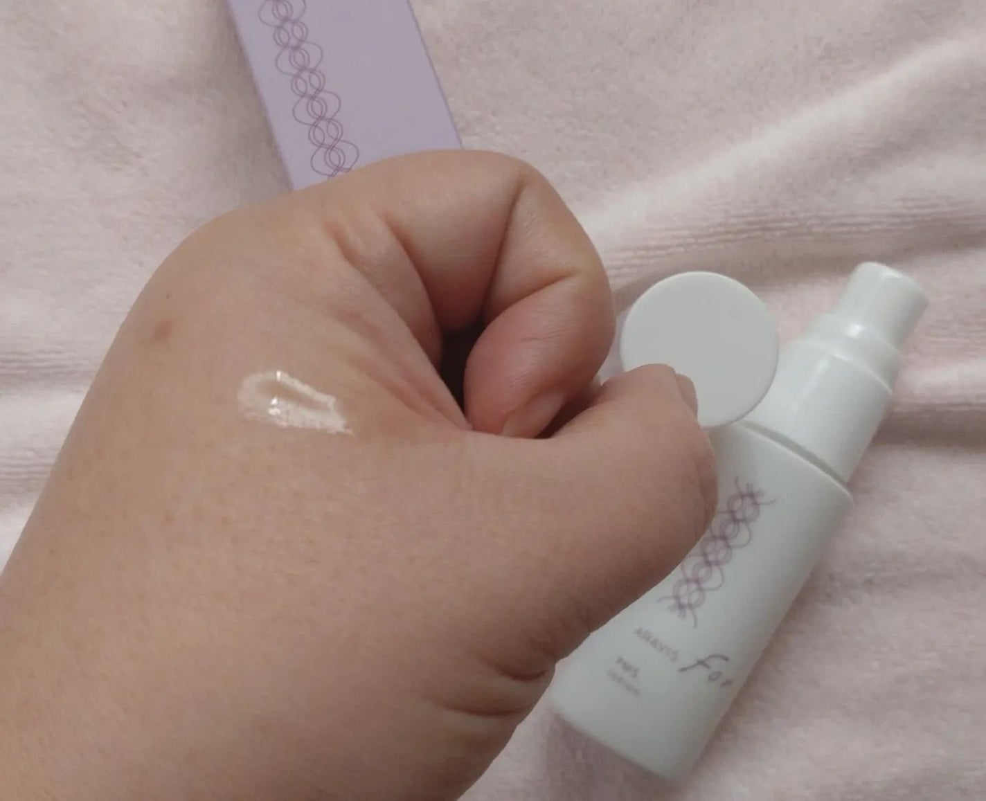 エミ✿投稿ある方フォロバ100 on LIPS 「アラヴィスPMSローションとジェルクリーム使用させて頂いており..」(2枚目)