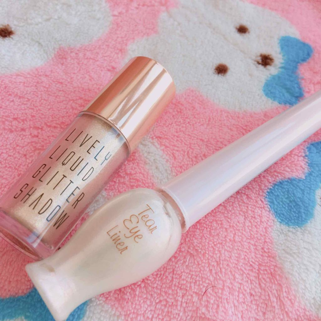 ライブリーリキッドグリッターシャドー 02 シャインタイム/EGLIPS/グリッターを使ったクチコミ（1枚目）