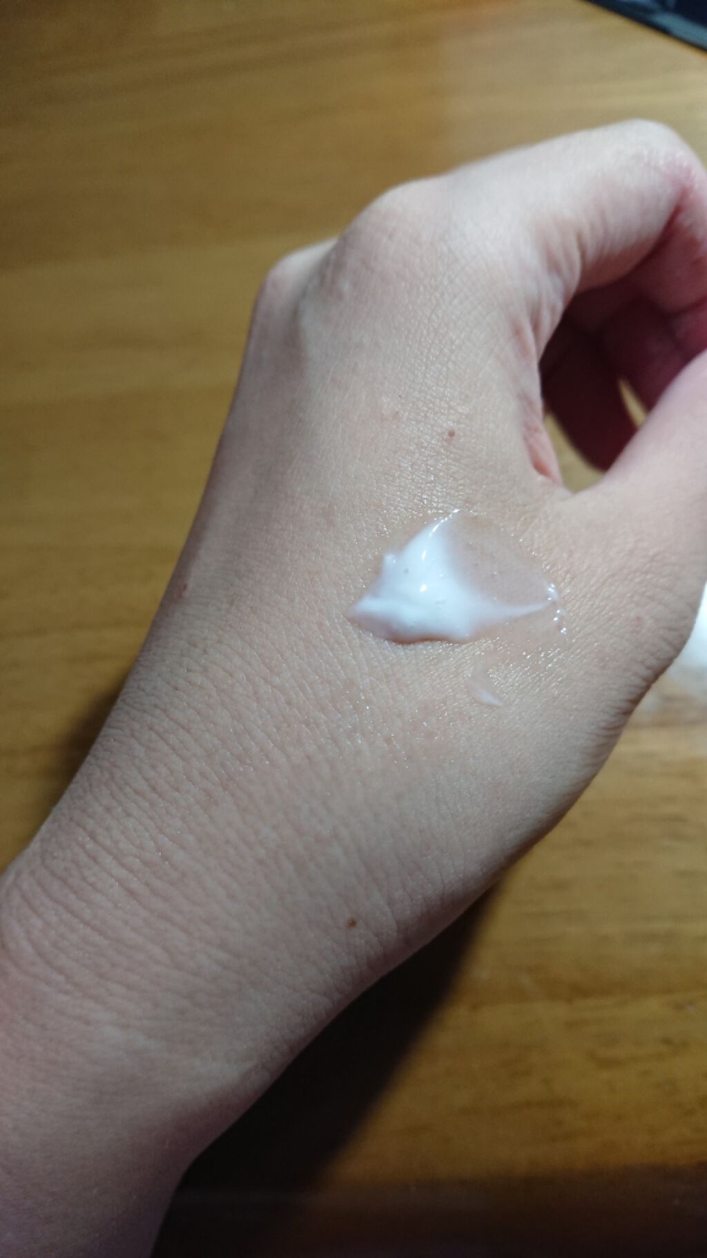 純白専科 すっぴん白雪美容液(専科 薬用美白クリーム)/SENKA（専科）/美容液を使ったクチコミ（2枚目）