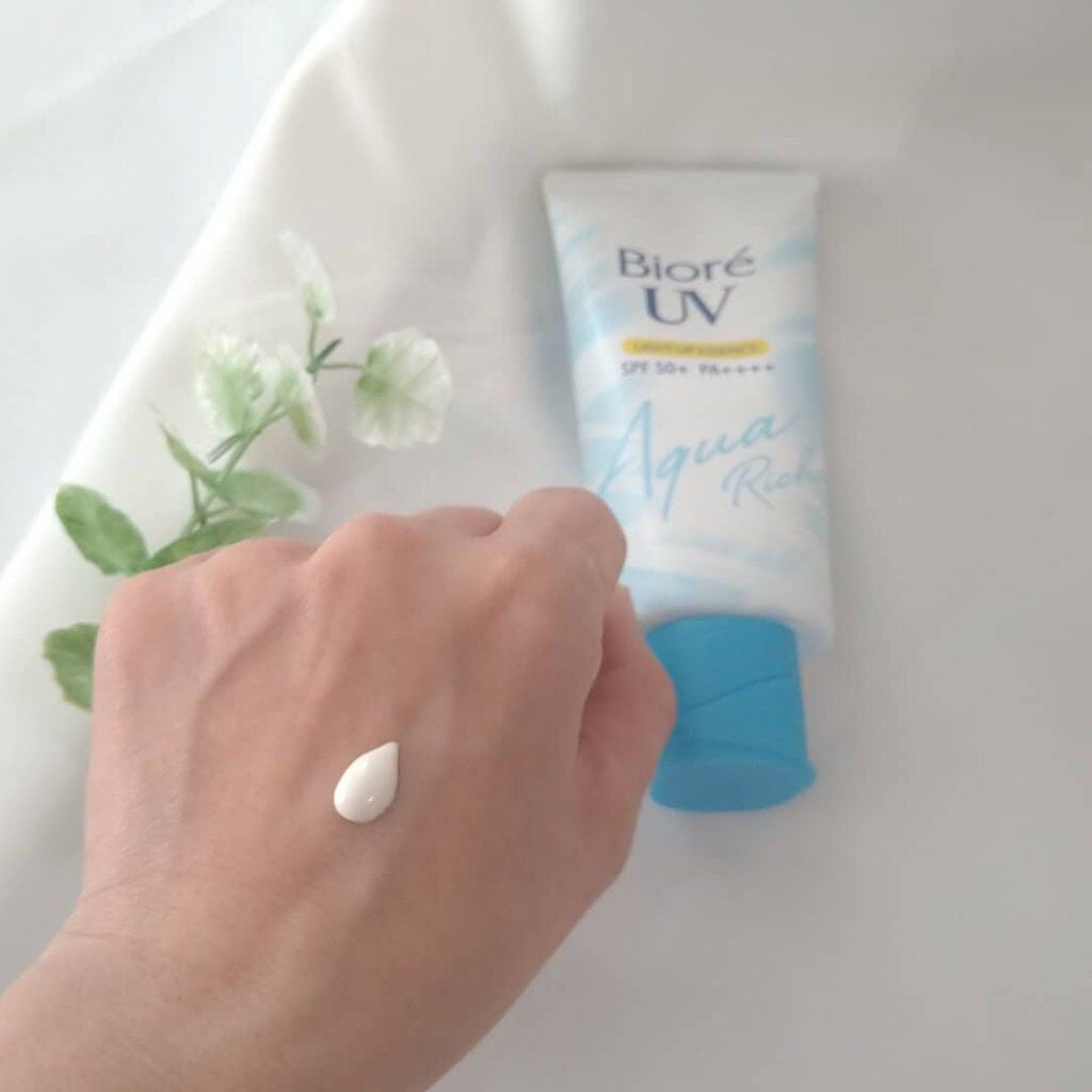 ビオレUV アクアリッチ ライトアップエッセンス/ビオレ/日焼け止めクリームを使ったクチコミ(2枚目)