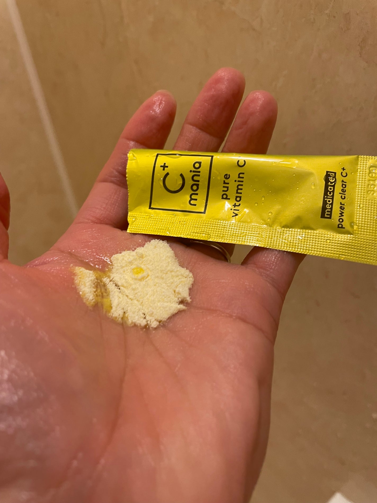 薬用パワークリアC+/C+mania/洗顔パウダーを使ったクチコミ(4枚目)