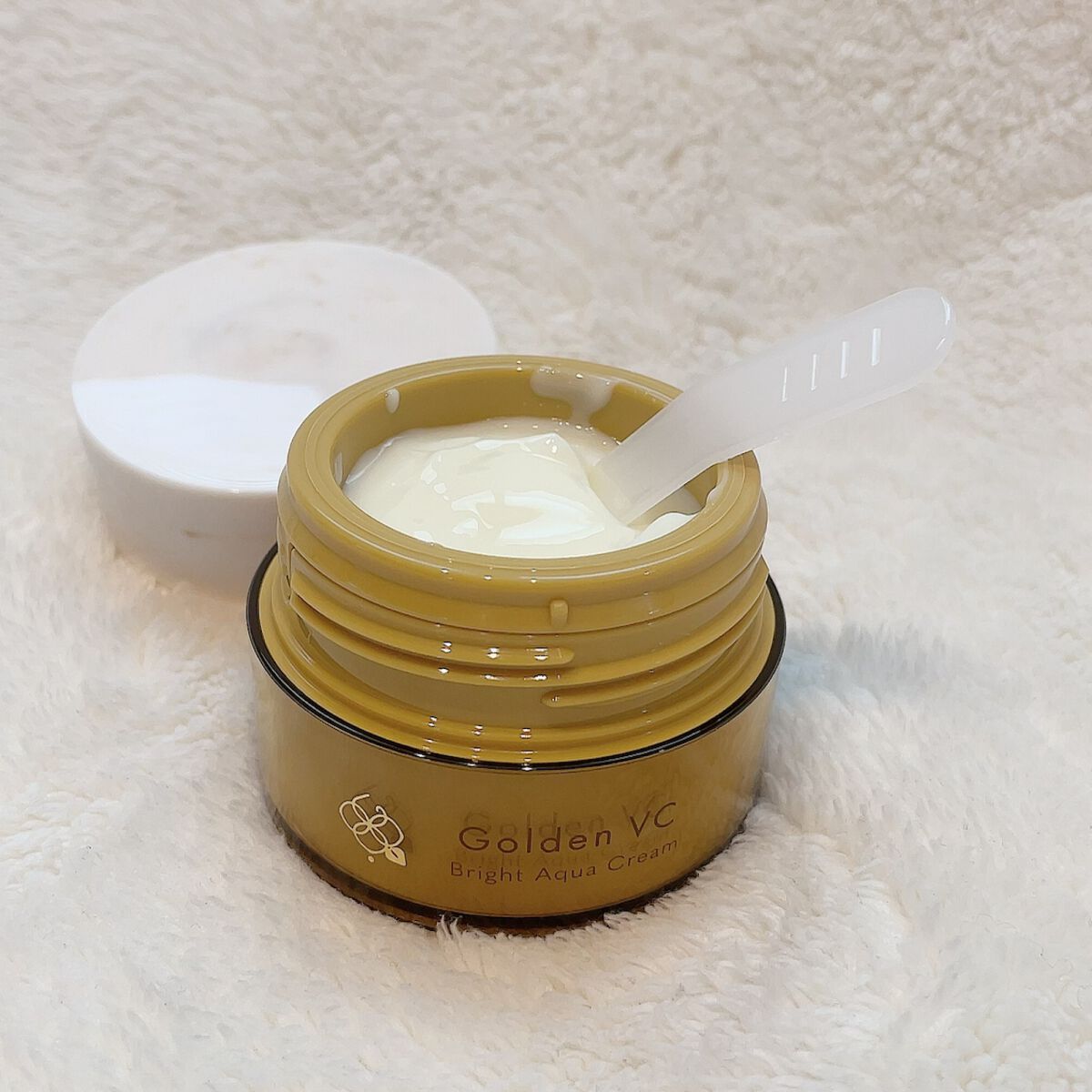 ゴールデンVC ブライト アクアクリーム/fracora/フェイスクリームを使ったクチコミ(4枚目)