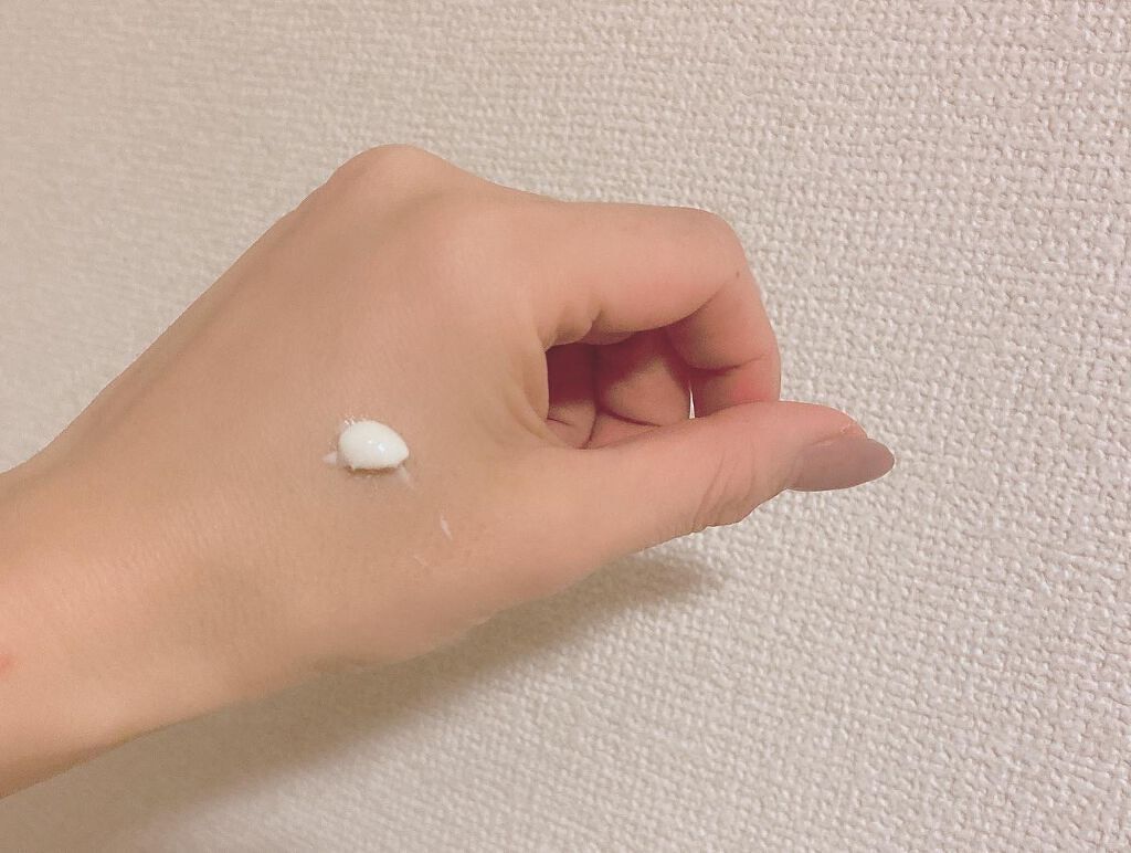 Emily on LIPS 「#elemisのクリームは真夏に使うべきだったくらいさっぱりめ..」(2枚目)