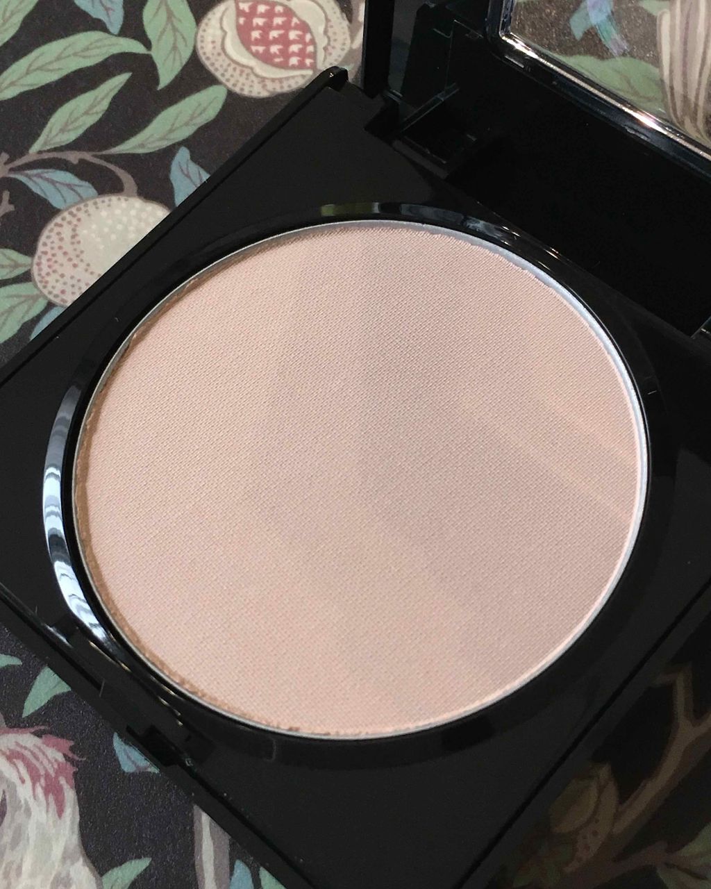 フィットミー パウダー M/MAYBELLINE NEW YORK/プレストパウダーを使ったクチコミ（2枚目）