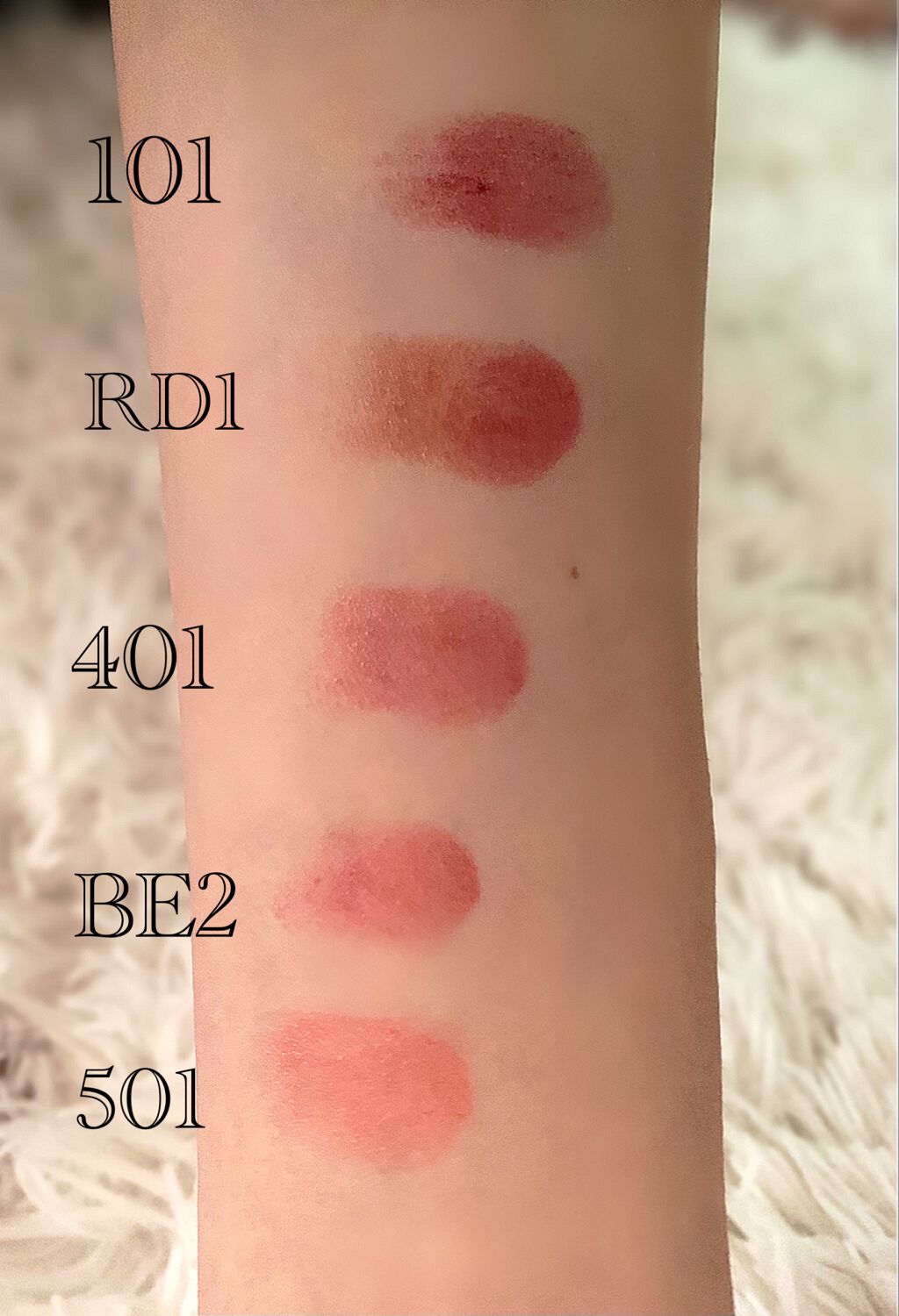 ラスティンググロスリップ/CEZANNE/口紅を使ったクチコミ(2枚目)