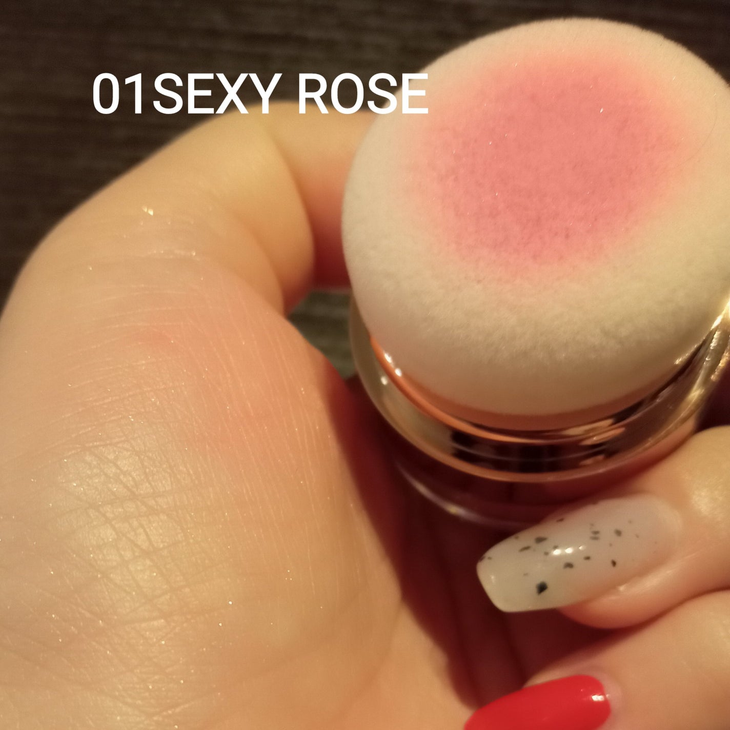 ホープガール3Dパウダーブラッシャー/Hope Girl/パウダーチークを使ったクチコミ(3枚目)