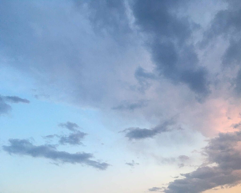 鱗 on LIPS 「妹達に伝えたかった事私には歳の離れた妹と姪がいて、まだ小さかっ..」(1枚目)