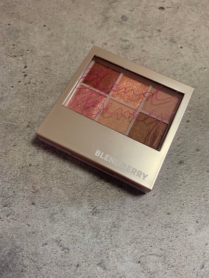 オーラクリエイション/BLEND BERRY/アイシャドウパレットを使ったクチコミ(2枚目)