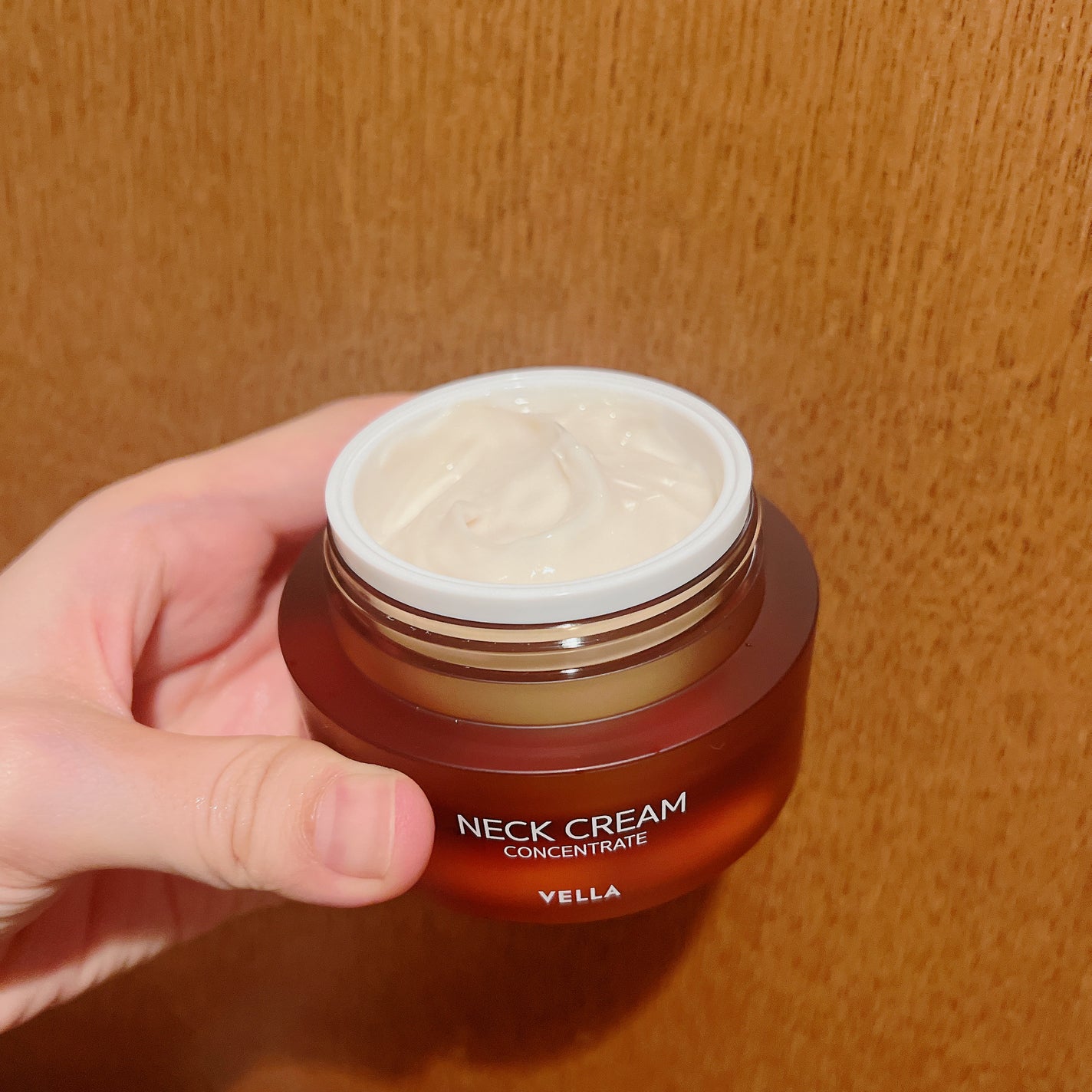 ベラ アルティメットエージ ネッククリーム/VELLA/フェイスクリームを使ったクチコミ(3枚目)