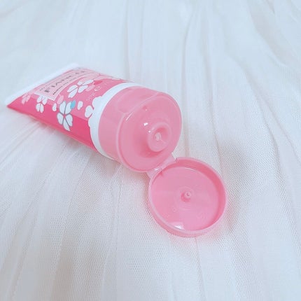 ハンドクリーム さくらの香り N/フィアンセ/ハンドクリームを使ったクチコミ(2枚目)