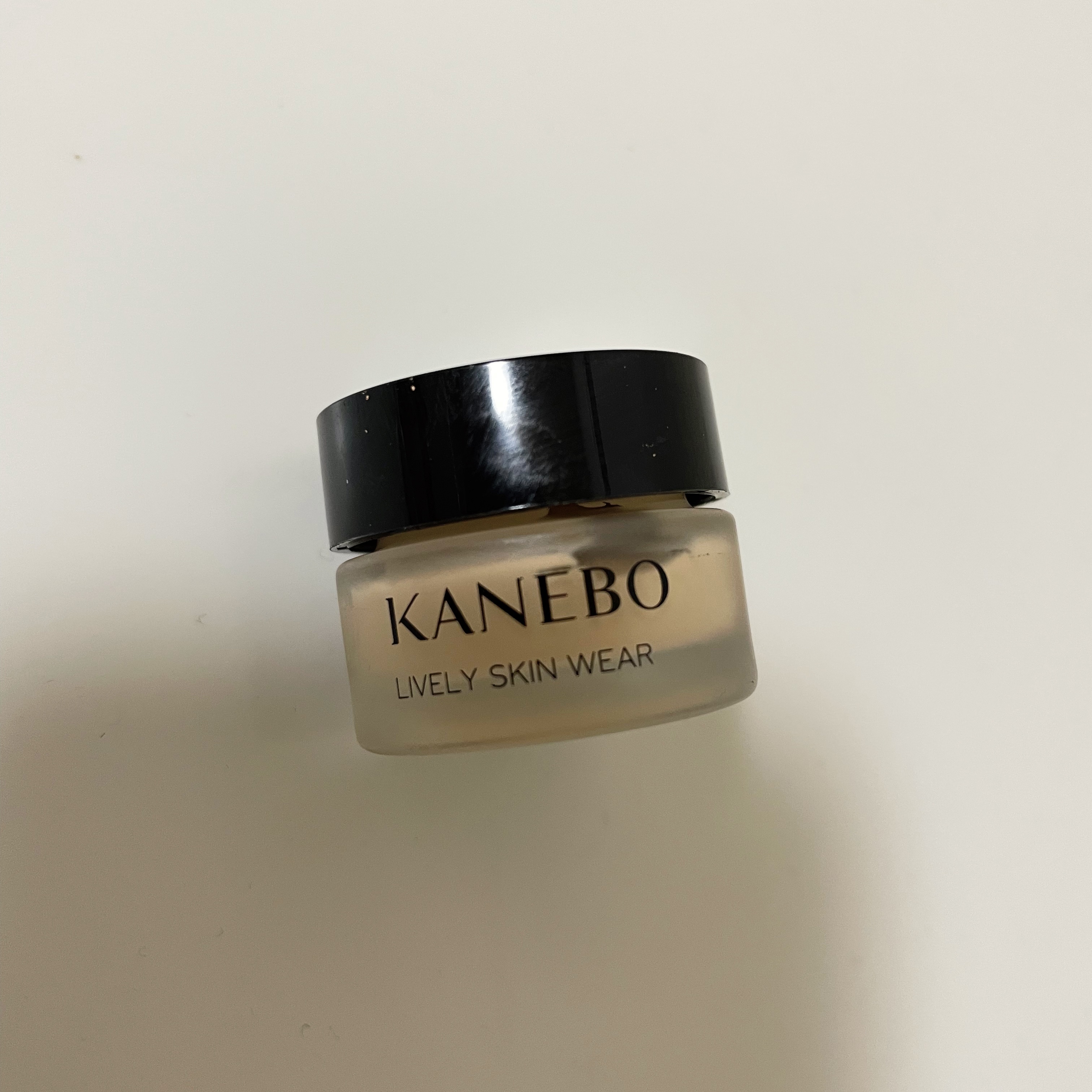 ライブリースキン　ウェア オークルB/KANEBO/クリーム・エマルジョンファンデーションを使ったクチコミ（1枚目）