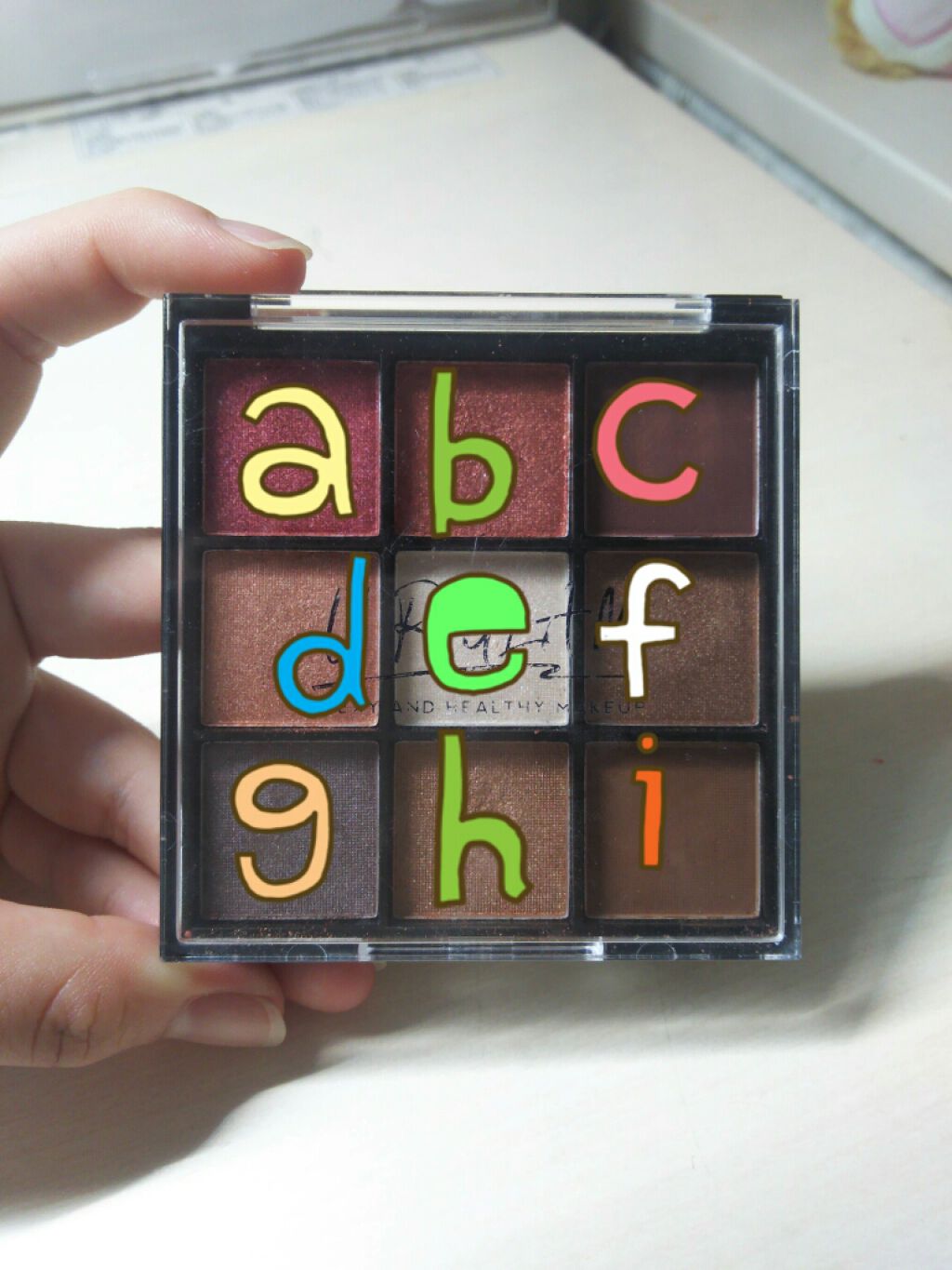 UR GLAM BLOOMING EYE COLOR PALETTE/U R GLAM/アイシャドウパレットを使ったクチコミ(3枚目)