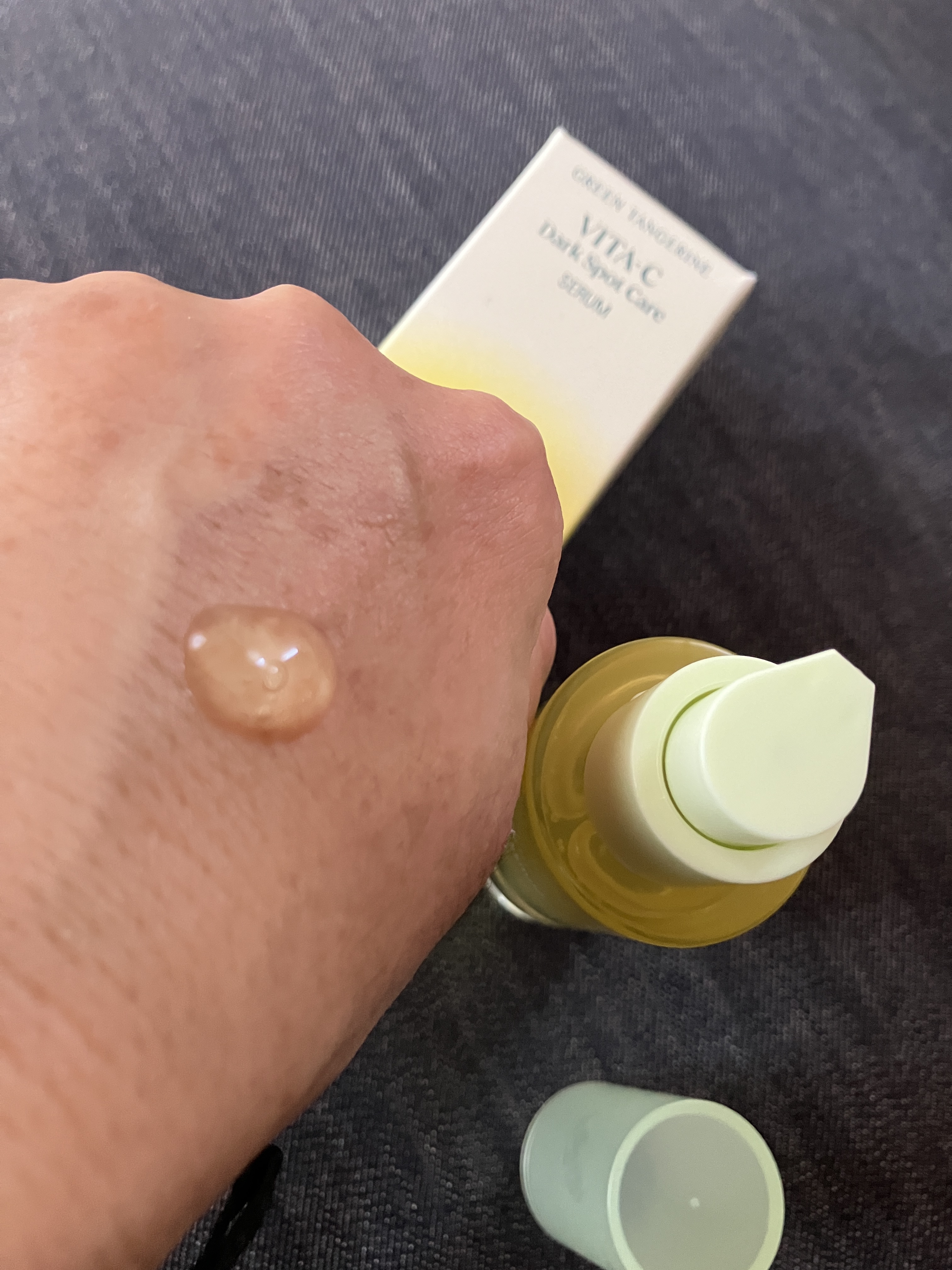 グリーンタンジェリン ビタC ダークスポットケアセラム/goodal/美容液を使ったクチコミ（3枚目）