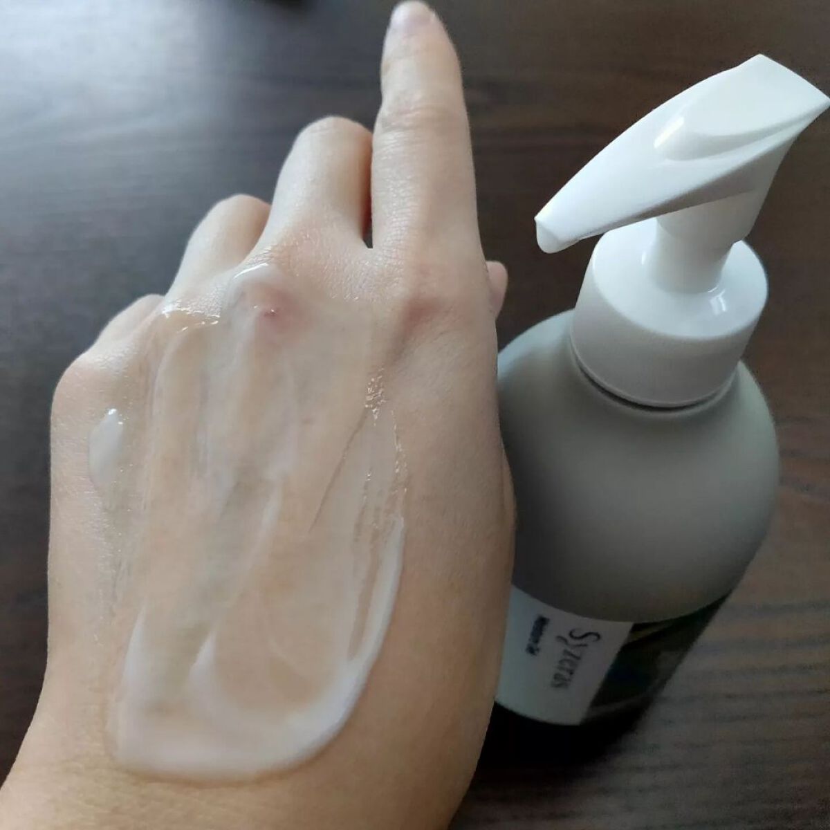 モイスチャージェル 回生/Syzeras/ボディクリームを使ったクチコミ（3枚目）