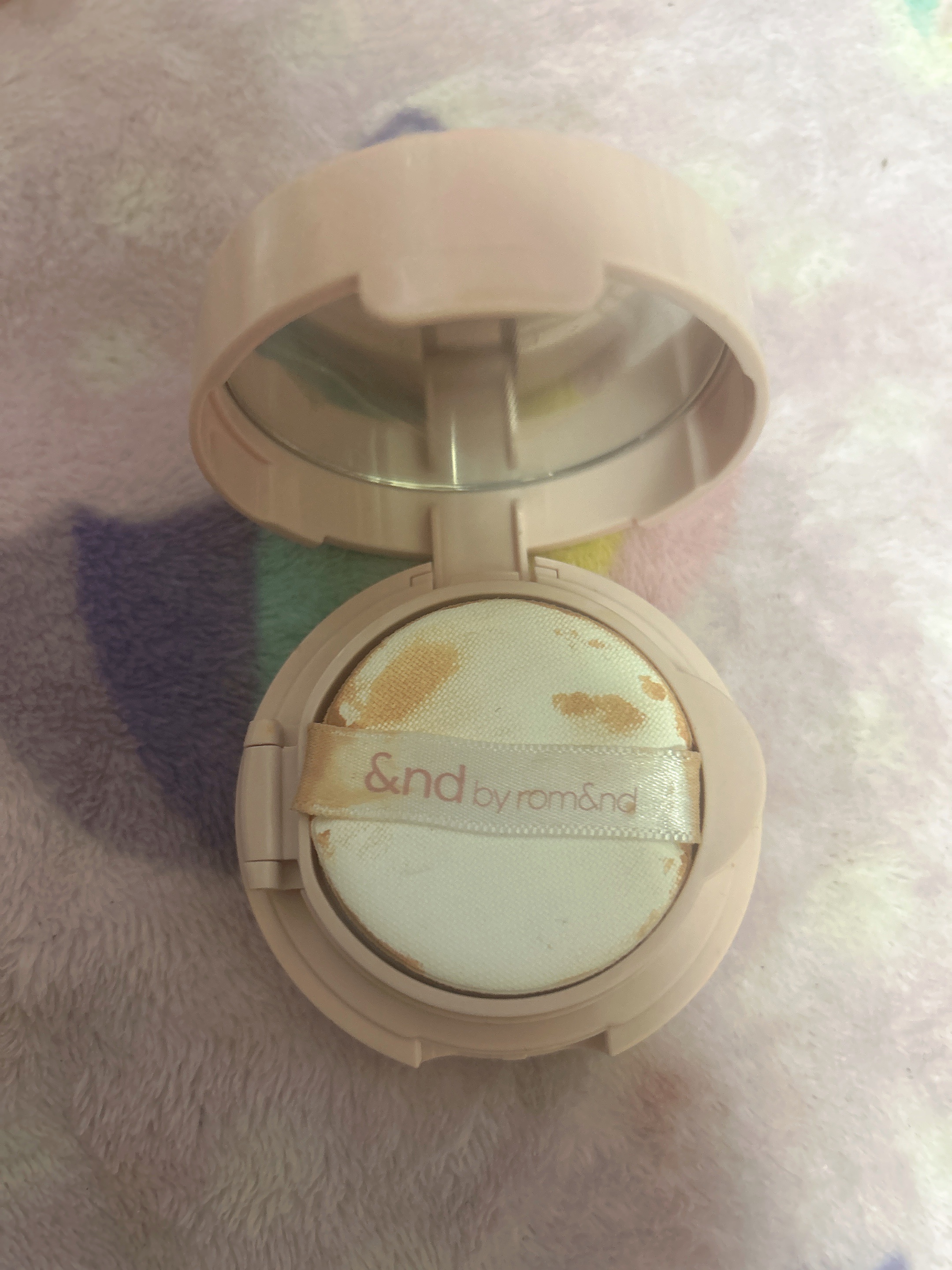 アンドバイロムアンド　メロウマットクッション BE02 ナチュラル/&nd by rom&nd/クッションファンデーションを使ったクチコミ（3枚目）
