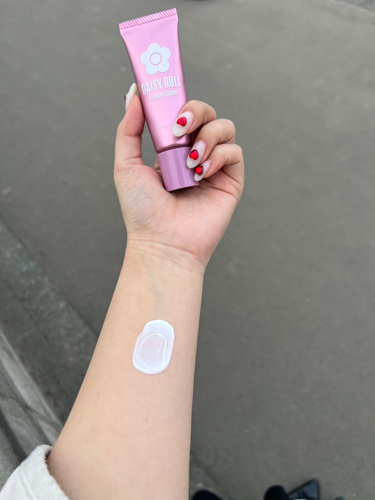 ナチュラル UV ジェル/DAISY DOLL by MARY QUANT/日焼け止めジェルを使ったクチコミ(2枚目)