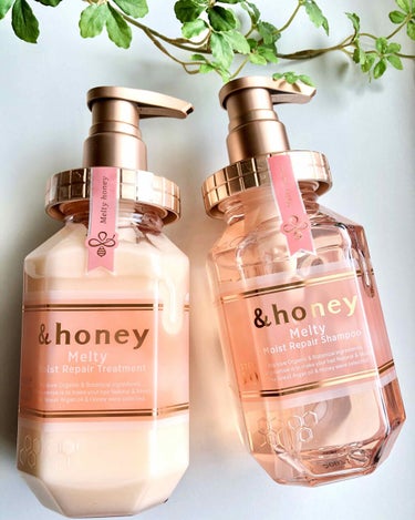 &honeyの新作「メルティ」✨🧴

ボトルの綺麗可愛さと香りが気になりすぎてネットで購入してしまいました！(お試し版は近間のお店では見つからず…)

本日使用した感想ですと…自分には香りが合いませんで