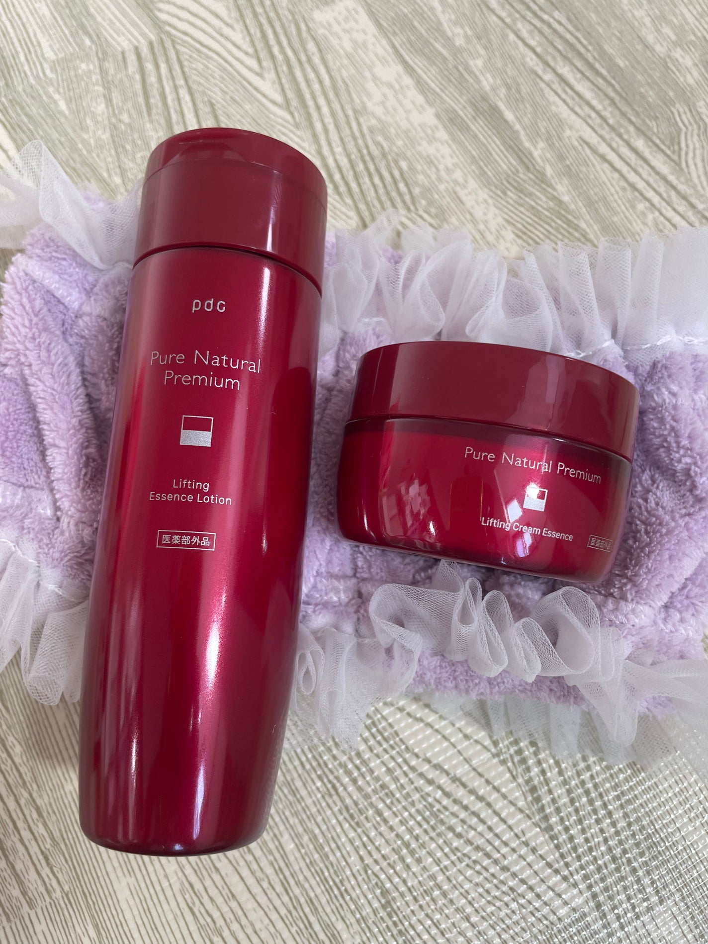 ピュア ナチュラル プレミアム リフティング エッセンスローション【医薬部外品】/pdc/オールインワン化粧品を使ったクチコミ(1枚目)