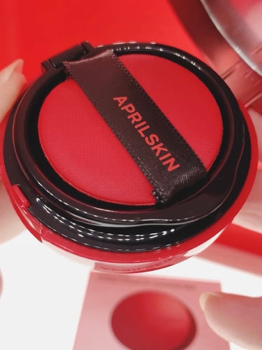 ハイパーカバーフィットクッション red/APRILSKIN/クッションファンデーションを使ったクチコミ（2枚目）